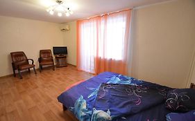 Apartment On Navarynska